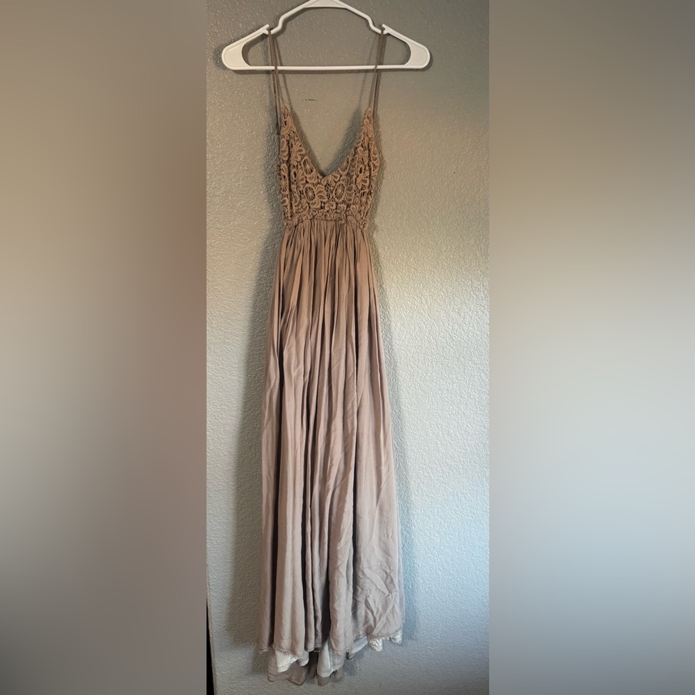 Miss Avenue Lace Bodice Formal Gown • Mauve/Taupe • Size Small • V‑Neck Chiffon - Picture 2 of 6